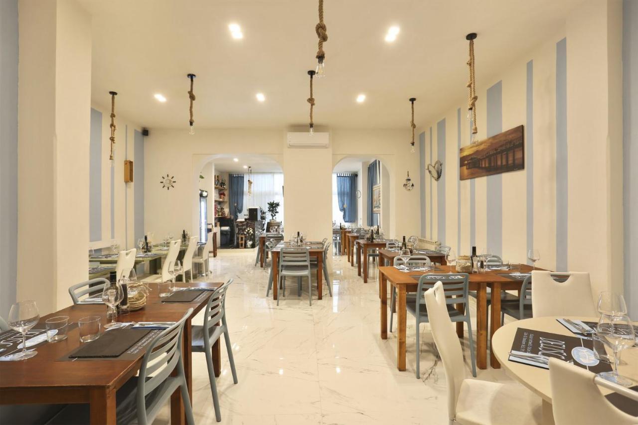Hotel Nuovo Tirreno Lido di Camaiore Buitenkant foto